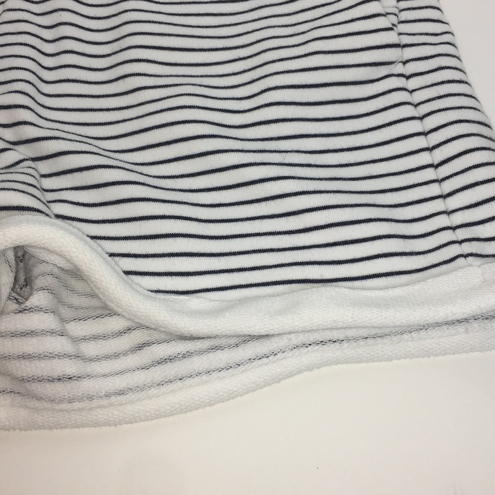 Cozy shorts with pockets! - Picture 4 of 6